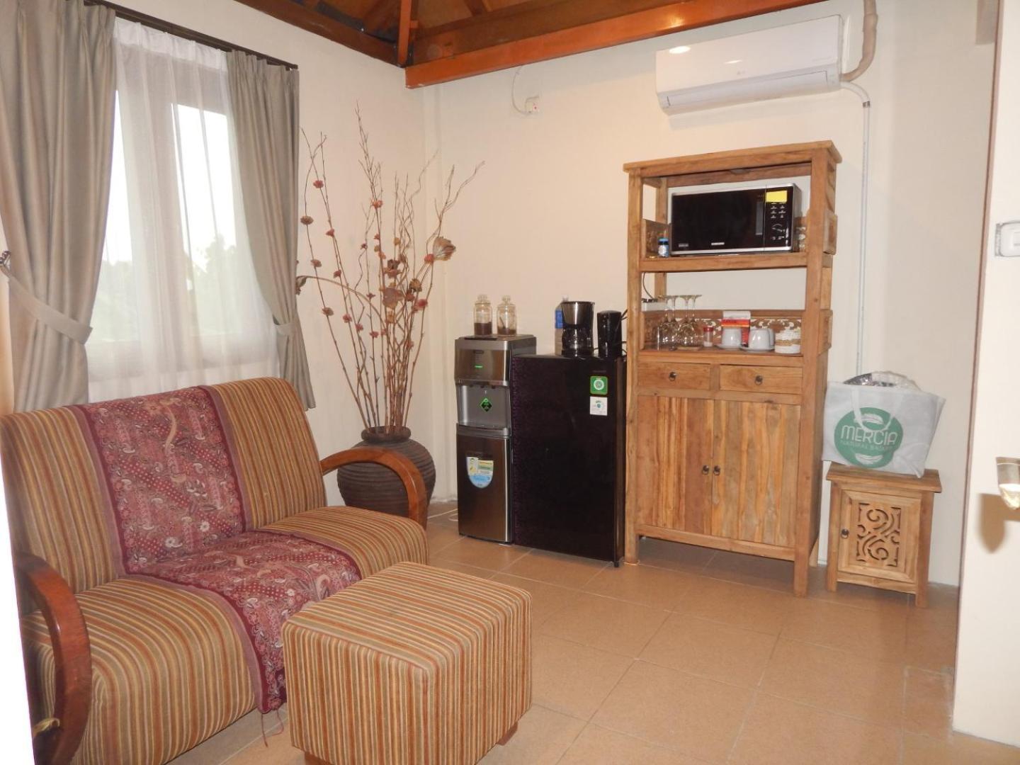 Alamanda Family Villas, Pool & Local Tours Jogjacarta Exterior foto