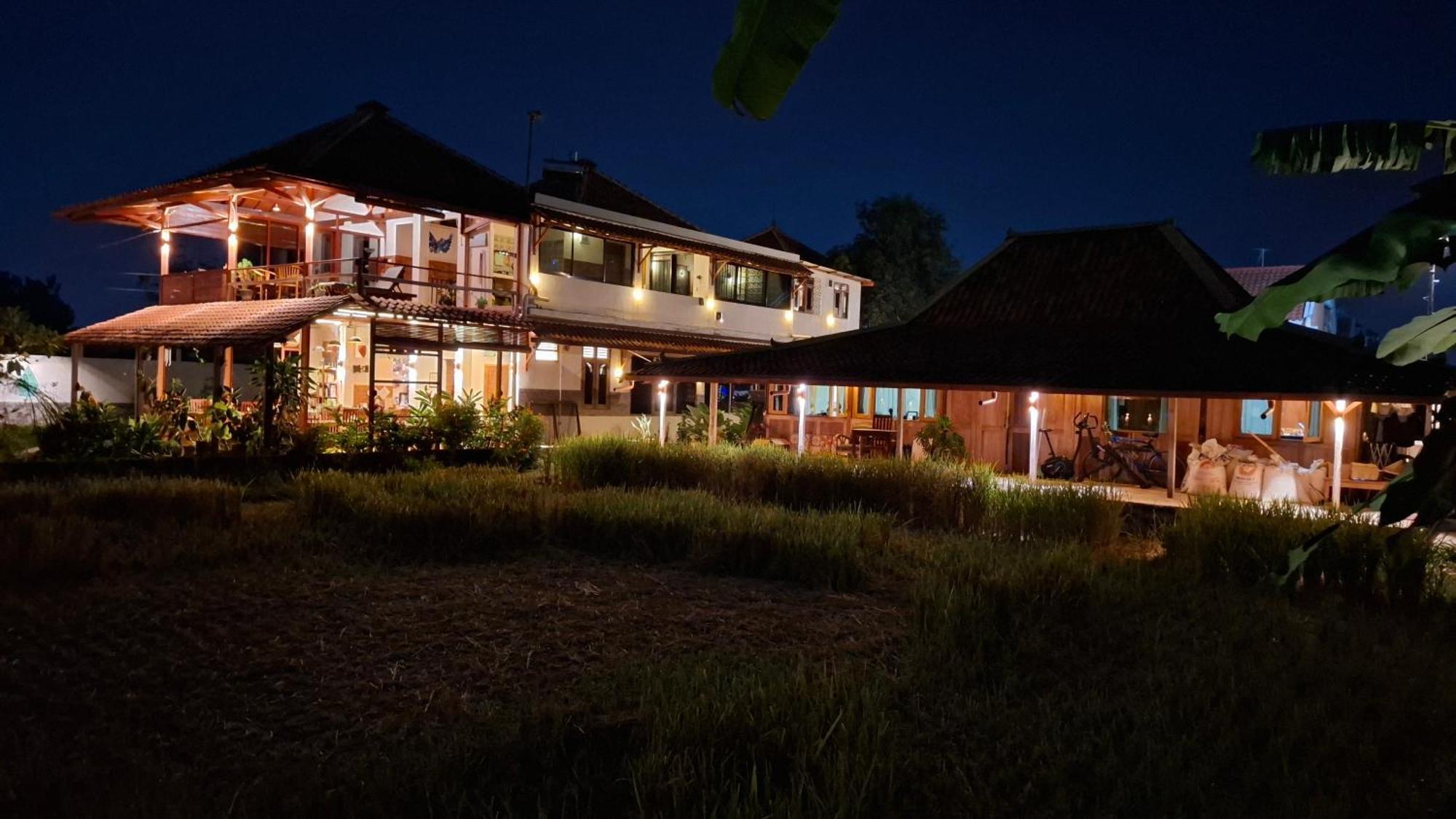Alamanda Family Villas, Pool & Local Tours Jogjacarta Exterior foto